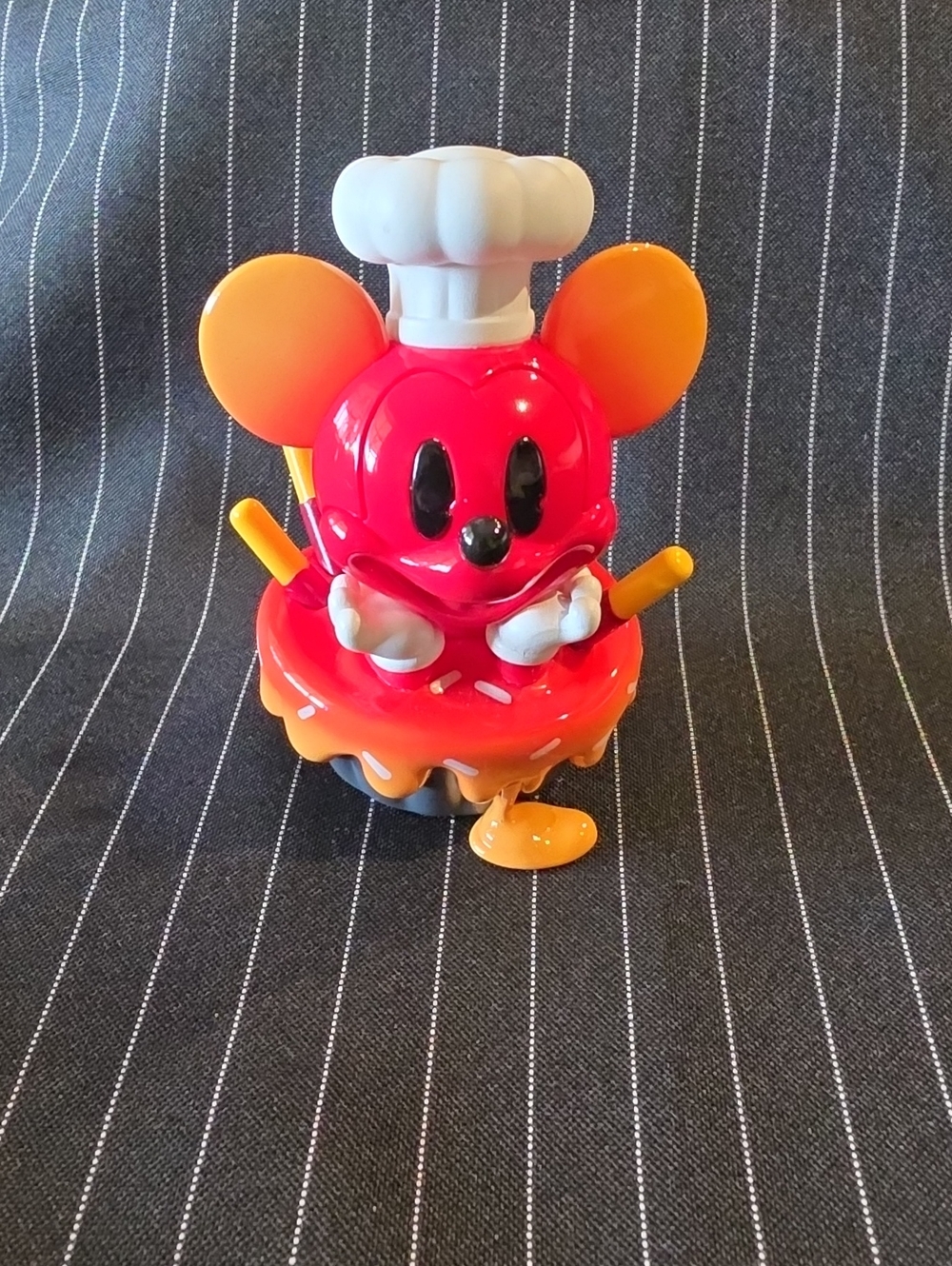 Pop Mart VOLCANO CAKE MICKEY Childhood Of Boundless Imagination, Disney